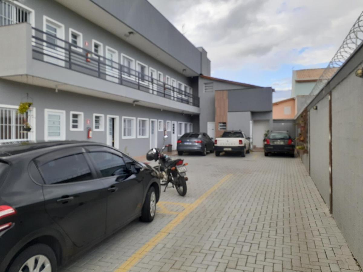 Apartamento Loft4 Garagem Wifi próximo Aparecida e indústrias Pindamonhangaba Exterior foto
